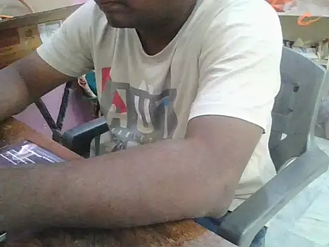 Snapshot of ITGuyhyd chatting on February 24, 6:55 am ITGuyhyd online show from February 24, 6:55 am