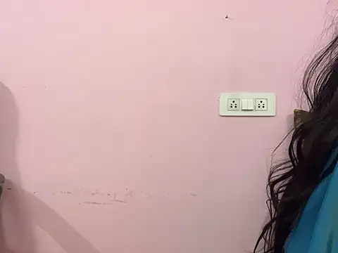 Snapshot of roshni-5 chatting on January 6, 4:44 pm roshni-5 online show from January 6, 4:44 pm