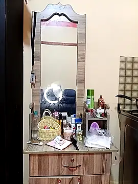 hairy pussy4 online show from April 2, 7:17 am