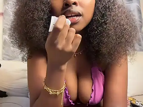 Chocolate queen2 online show from March 6, 5:59 am