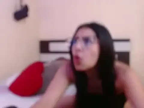 Snapshot of chika_hellar chatting on February 3, 10:21 pm chika hellar online show from February 3, 10:21 pm