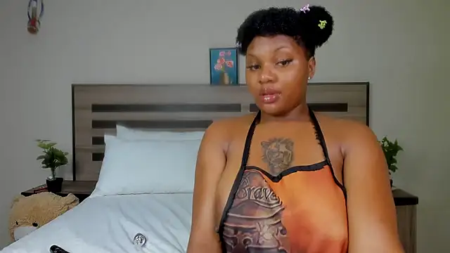 Renee-18 online show from January 1, 10:13 pm