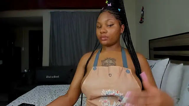 Renee-18 online show from January 19, 11:43 pm