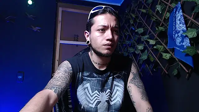 Dicaprioo  online show from December 17, 12:38 am