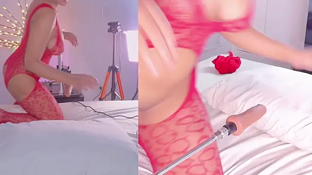 Tiny Annie online show from November 17, 8:36 pm