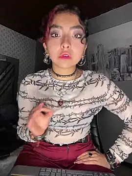 Snapshot of _Gothiccbitch_ chatting on January 8, 3:51 am  Gothiccbitch  online show from January 8, 3:51 am