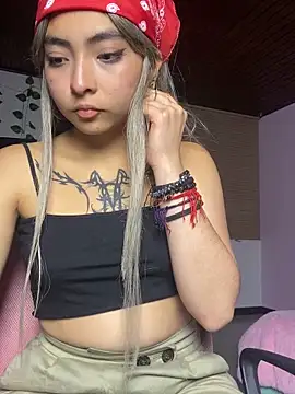 Snapshot of _Gothiccbitch_ chatting on January 11, 9:26 am  Gothiccbitch  online show from January 11, 9:26 am