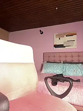 Snapshot of _Gothiccbitch_ chatting on February 10, 7:26 am  Gothiccbitch  online show from February 10, 7:26 am