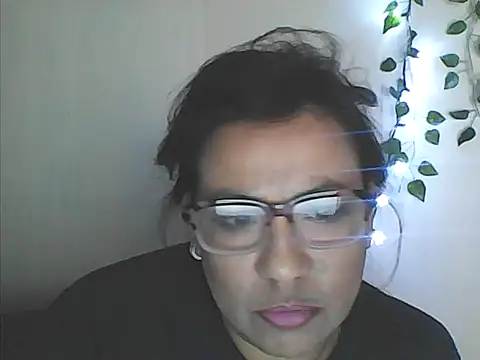 Snapshot of Erotic_nayma chatting on December 6, 2:38 pm Erotic nayma online show from December 6, 2:38 pm