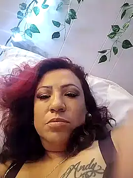 Snapshot of Erotic_nayma chatting on December 31, 2:14 pm Erotic nayma online show from December 31, 2:14 pm