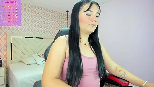 delilaquinn online show from January 31, 7:18 pm