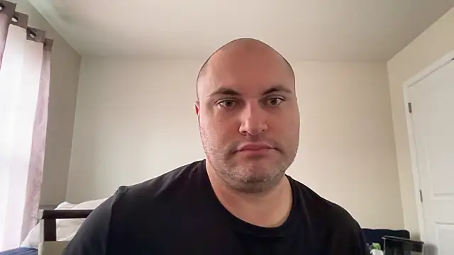 Snapshot of SluggishChase99 chatting on March 4, 1:39 pm SluggishChase99 online show from March 4, 1:39 pm