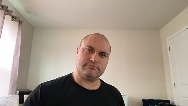 Snapshot of SluggishChase99 chatting on March 5, 4:14 pm SluggishChase99 online show from March 5, 4:14 pm