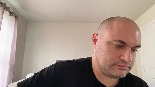 Snapshot of SluggishChase99 chatting on March 11, 3:18 pm SluggishChase99 online show from March 11, 3:18 pm