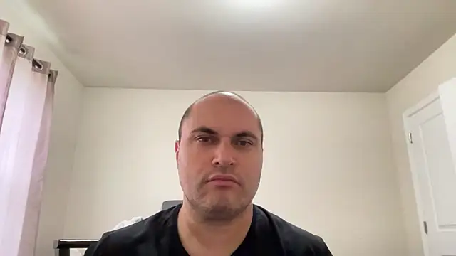 Snapshot of SluggishChase99 chatting on March 23, 4:11 pm SluggishChase99 online show from March 23, 4:11 pm