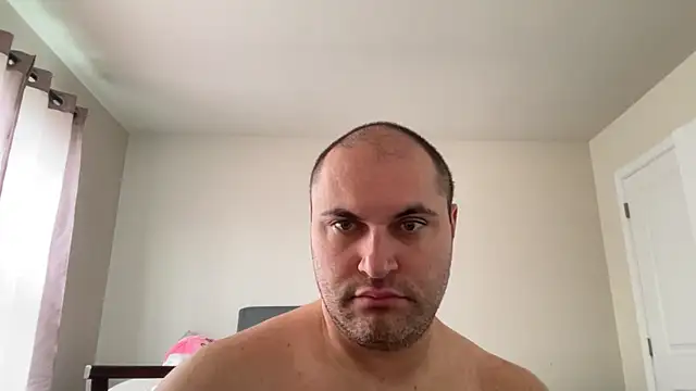 Snapshot of SluggishChase99 chatting on March 25, 2:23 pm SluggishChase99 online show from March 25, 2:23 pm