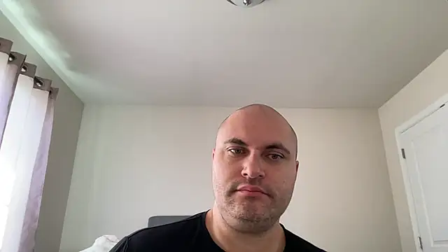 Snapshot of SluggishChase99 chatting on March 26, 4:56 pm SluggishChase99 online show from March 26, 4:56 pm