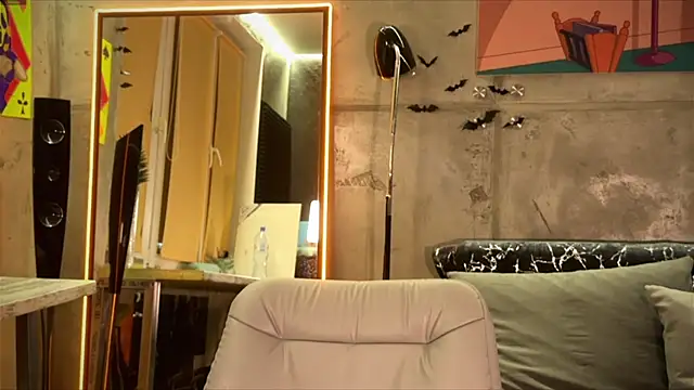 izi-fox online show from February 7, 6:34 pm