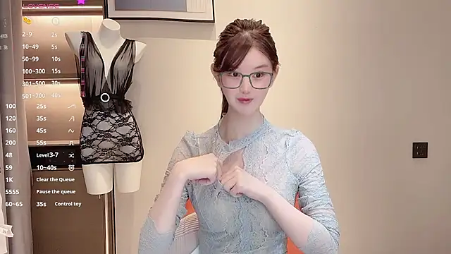 omaiiil online show from October 14, 1:34 pm