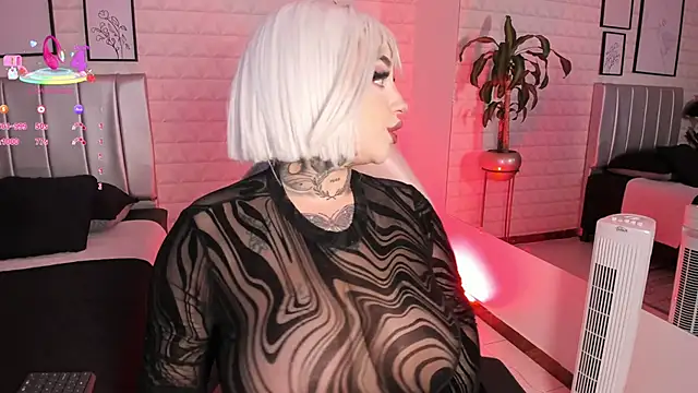 bella-green online show from November 13, 7:13 pm