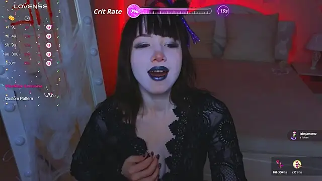 Hayle Hill online show from October 19, 11:27 pm