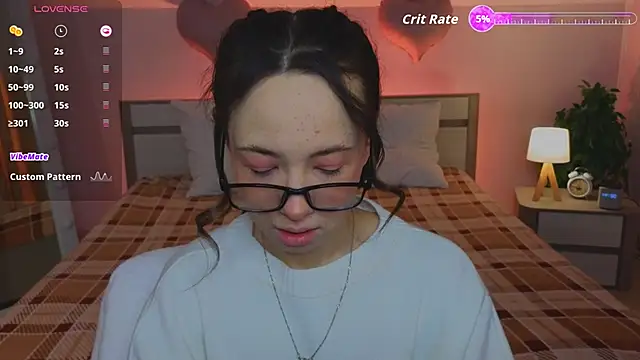 Hayle Hill online show from February 12, 1:44 am