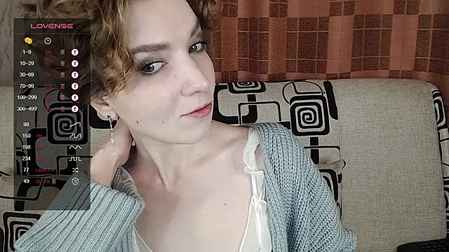 TinaWince online show from December 5, 4:43 am