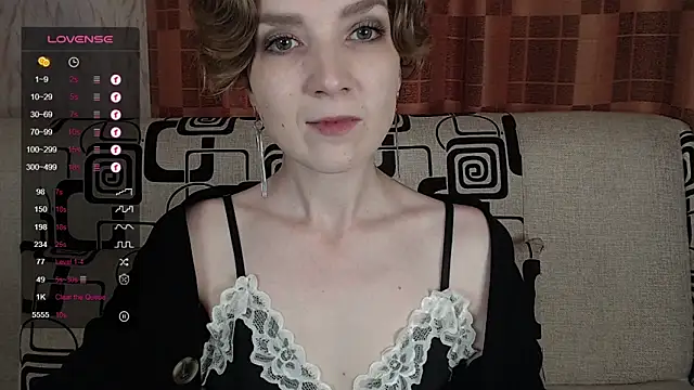 Snapshot of TinaWince chatting on June 27, 5:12 am TinaWince online show from June 27, 5:12 am