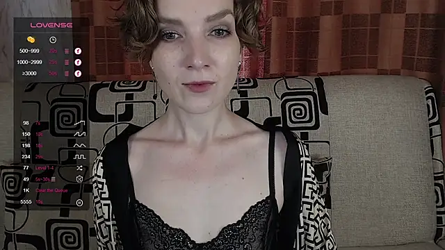 Snapshot of TinaWince chatting on July 12, 5:09 am TinaWince online show from July 12, 5:09 am