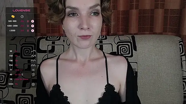 Snapshot of TinaWince chatting on July 19, 4:05 am TinaWince online show from July 19, 4:05 am