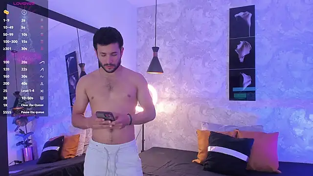 Valentinoford online show from December 19, 6:45 am