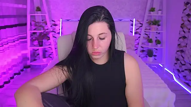 Snapshot of ArianaDarkk chatting on April 22, 7:48 pm ArianaDarkk online show from April 22, 7:48 pm