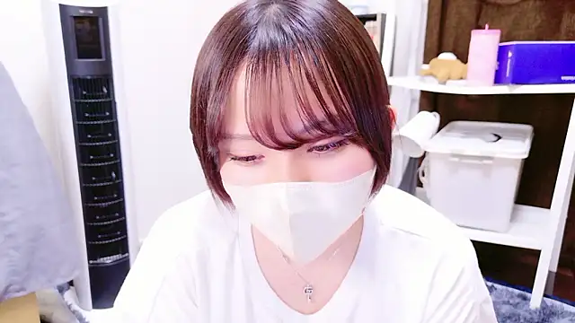 senachinnn online show from November 19, 8:03 am