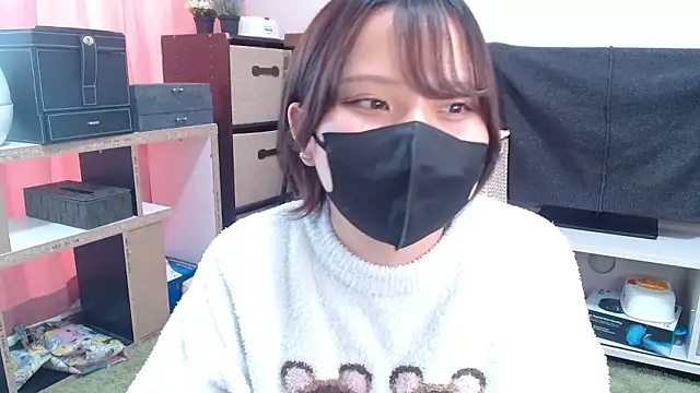 senachinnn online show from December 2, 2:50 am