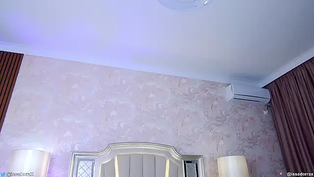 Issadorra online show from March 19, 12:01 pm