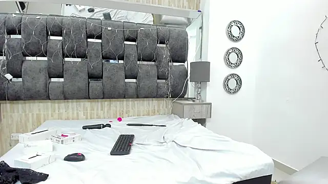 Charlotte Myers online show from February 19, 6:21 pm