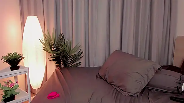 Snapshot of sexntease chatting on February 10, 8:53 pm sexntease online show from February 10, 8:53 pm