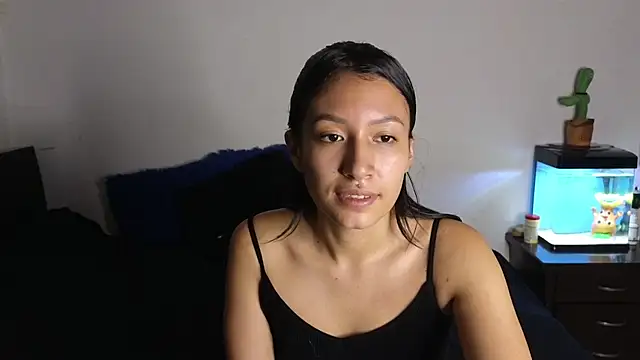 Snapshot of tony_and_sophia chatting on July 9, 12:04 am tony and sophia online show from July 9, 12:04 am