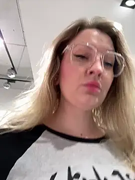 Snapshot of Teya_moon_ chatting on September 27, 12:54 pm Teya moon  online show from September 27, 12:54 pm