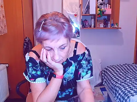 Victoria5643 online show from February 17, 9:41 pm