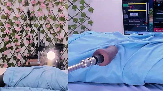 Criistal Thompson online show from January 13, 1:05 pm