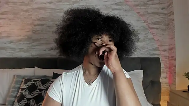 Anneth  M online show from October 28, 7:49 pm