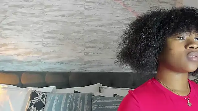 Anneth  M online show from November 21, 7:45 pm