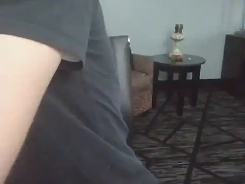 HungStud4You online show from November 6, 4:46 am