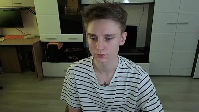 angryzan online show from March 27, 7:58 am