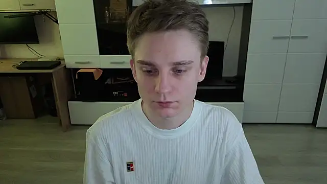 angryzan online show from March 31, 6:25 am