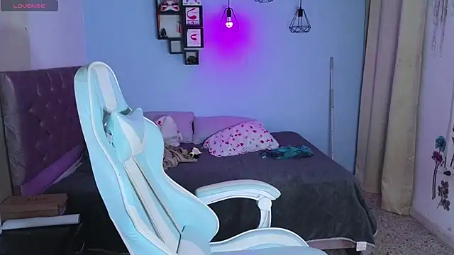 Peggy Funn online show from February 27, 4:09 am