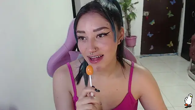 littleangel1 m online show from November 4, 9:36 pm