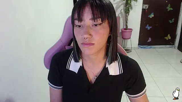 Snapshot of littleangel1_m chatting on April 23, 8:44 pm littleangel1 m online show from April 23, 8:44 pm