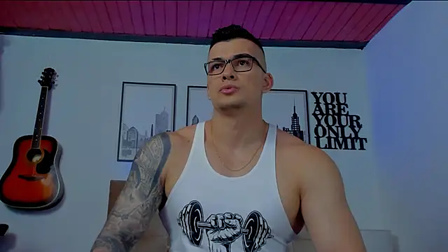 seancarreraa online show from December 31, 4:46 pm